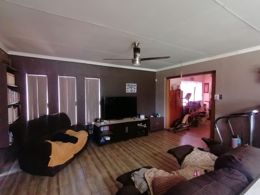 4 Bedroom Property for Sale in Stilfontein Ext 4 North West